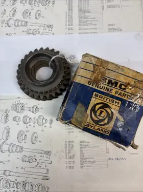 22b560 Bmc Mgb 2nd Gear For 1968-80 Cars / Nos With Bmc/british Leyland Box