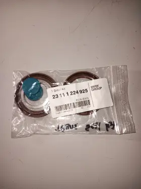 23111224925 Bmw E46 5-speed Manual Transmission Rebuild Seal Kit - Genuine/oem