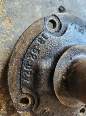 12-52-027-912 Borg Warner 13-52-027-912 T5 Gm Camaro Input Shaft Bearing Retainer V8