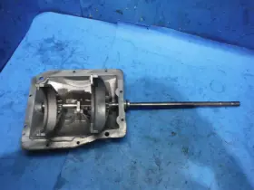 13-52-907-926-a Borg Warner T5 5 Speed Camaro Shifter Top Cover 13-52-097-926 With Good Forks 13-52-907-926-a Borg Warner T5 5 Speed Camaro Shifter Top Cover 13-52-097-926 With Good Forks