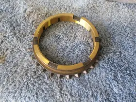 T87d-14 Borg Warner T-98 Trans New Syncro Brass Ring 2 1/2 Id 3 Od Read