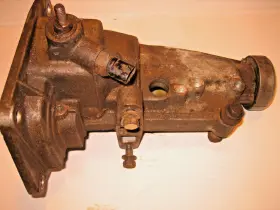 1304-066-906 Borgwarner Super T10 Tail Housing 27 Spline 1982-83 Camaro Z28 Transam