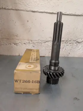 Wt266-16b Borgwarner New Input Gear 1958-63 Chevrolet 3 Speed Transmission 3751422
