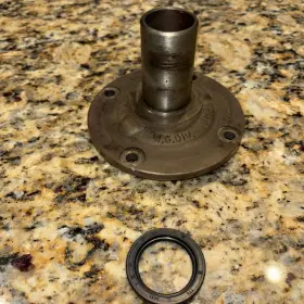1352-027-007 Chevrolet T5 Front Bearing Retainer And Seal Fits Wc Nwc V8 Camaro Firebird T-5 5 Sp 1982-95