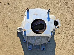 15677580 Chevrolet 94-95 S10 Bell Housing 2.2l Chevy Gmc S15 T-5 With Hydraulic Clutch Fork Oem