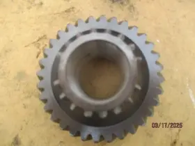 3737447 Chevrolet Chevy Second Gear 56 To 58 Car Corvette 55 -61 With 32 Teeth Close Ratio N.o.s