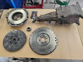 3925656 Chevrolet Chevy 4 Speed Transmission With Flywheel Shifter Clutch T.o. Bearing