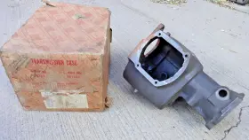 591093 Chevrolet Nos 1940 Chevy 3 Speed Transmission Case Original Gm
