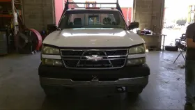 412-00586 Chevrolet Truck Transfer Case Classic Style Floor Shift Fits 05-07 Sierra 3500 Pickup 665137