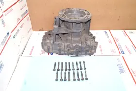 1317-401-006 Ford Zf5 S5-47 5 Speed Manual Transmission 4x4 Rear Tailshaft Housing With Bolt Oem