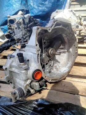 Ford 400-03912 1996 Escort 1.9l 5 Speed Mt Manual Transmission Oem