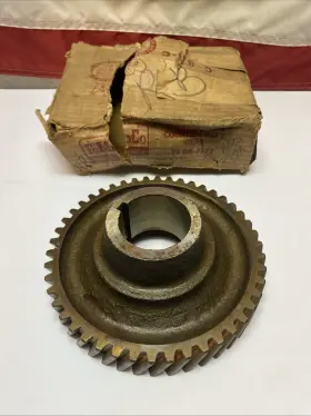 7eqh-7177 Ford Nos Oem 1948-1952 Truck Transmission Countershaft Gear