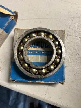 B4t-7025-b Ford Nos Main Drive Shaft Bearing Made In Usa Mrc 209 Mfg
