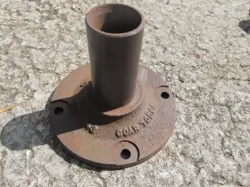 C0ar-7050-a Ford Nice 1962 1963 Transmission Main Drive Gear Retainer