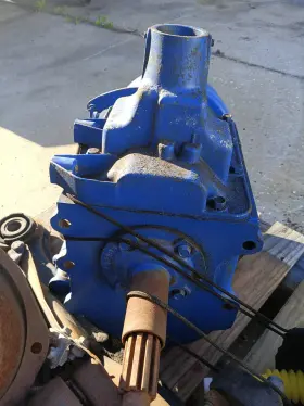 C18894 Ford Np435 Truck Transmission With Power Take Off 4-speed New Process