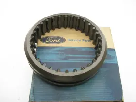 D67z-7183-a Ford New - Oem Manual Transmission Hub 1976-1982 Courier 5 Speed