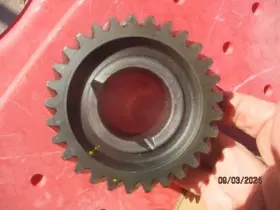 D8uz7102a Ford Srod 3 Speed With Overdrive 29t 2nd Gear 1978 To 1984truck Econoline Used