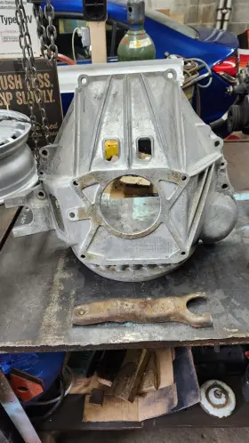 E3ta-7505-dd Ford 6.9/7.3 Idi Diesel 4 Speed Bellhousing Np435 T18 T19