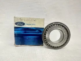 E7tz-7065-a Ford 1987-2004 Truck Nos Manual Transmission Countershaft Bearing