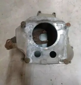 E3zr-6394-ba Ford Ez3r 6394 Mustang Thunderbird 2.3l 4 Cylinder T5 Bellhousing With Fork Oem E3zr-6394-ba Ford Ez3r 6394 Mustang Thunderbird 2.3l 4 Cylinder T5 Bellhousing With Fork Oem