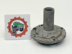 Ford New Process C-13359 Np435 Front Bearing Retainer