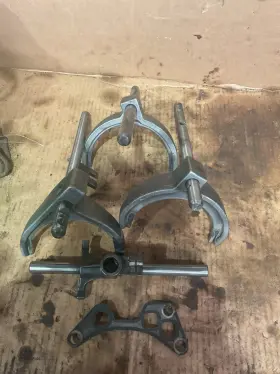 E4ta-7003-fc Ford S5-42 4.14-0.77 Zf 4x4 Diesel 7.3l Transmission Shift Rails And Bracket Used