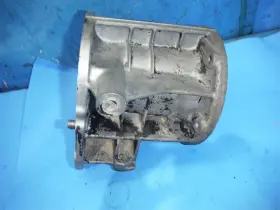 M5r2 Ford S502 F150 4x4 5 Speed Transmission Tail Housing / Extention