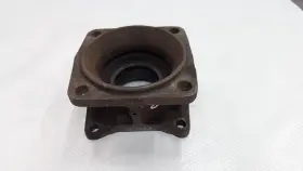 793395 General Motors Gm Rear Bearing Retainer 390 Transmission