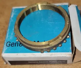 14050737 Gm 1982-92 4 Speed 1st And 2nd Gear Ring Synchronizer Nos Oem
