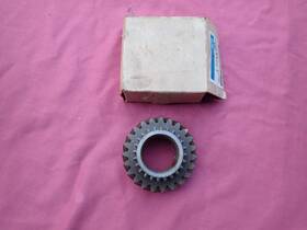 Gm 2462250 1966-74 Chevy Gmc Truck 4-speed Transmission 3rd Gear Nos