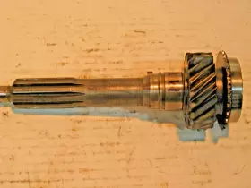 301-16 Gm 19t Saginaw Input Shaft No Ring 2.85/1.68 /1.00 3 Speed Or 4speed Groove
