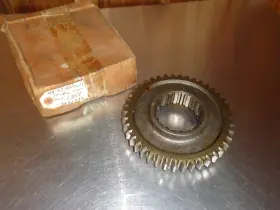 3692598 Gm New Nos 4-speed Transmission 1st Reverse Gear 1948-1952 Chevrolet