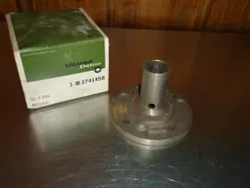 3741458 Gm New Nos 3-speed Transmission Bearing Retainer 1958-1965 Chevrolet