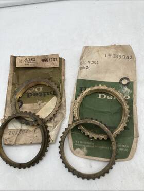 Gm 3831742 Nos New Lot Of 4 Muncie Spd Trans Sync Ring 1963 1964 1965 Corvette