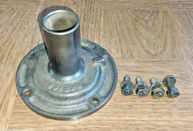 591446 Gm 1953 Chevy Transmission Bearing Retainer 4 Speed Oem 1948-1953