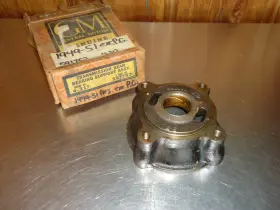 591752 Gm New Nos 3-speed Transmission Rear Bearing Retainer 1949-1951 Chevrolet
