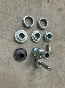 Dav4spd Gm Muncie M21 4 Speed Transmission Gear Set 2.20 Plated For Display / Cutaway