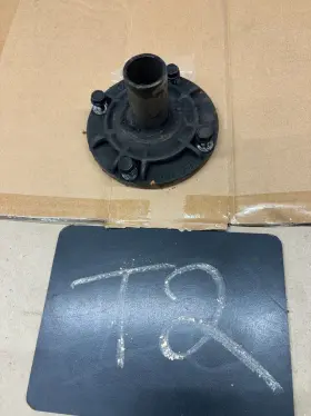 3901179 Gm General Motora Chevy Chevrolet Gmc Truck Sm465 Sm 465 Muncie 4 Speed Front Bearing Retainer With Bolt 3901179 Gm General Motora Chevy Chevrolet Gmc Truck Sm465 Sm 465 Muncie 4 Speed Front Bearing Retainer With Bolt