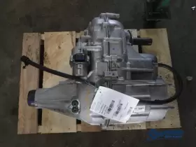 412.gm9323 Gmc 2023 Yukon Slt 5.3l Mhs/nqh Transfer Case 412.gm9323 Gmc 2023 Yukon Slt 5.3l Mhs/nqh Transfer Case