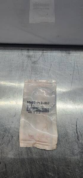 Honda 90603-pl3-000 Acura B Series Manual Transmission Counter Snap Ring 52mm