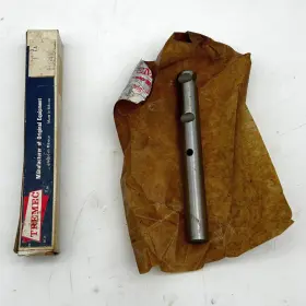 8132410 Jeep Reverse Rail For Shift Forks T-176 T-177 New Nos Made By Tremec