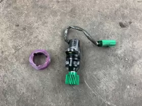 6771-b2-a Mazda 1999-2005 Miata Oem 23 Tooth Speedo Speedometer Gear Green M/t Nb 99-05 6771-b2-a Mazda 1999-2005 Miata Oem 23 Tooth Speedo Speedometer Gear Green M/t Nb 99-05