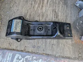 Fc18-39-370 Mazda 89-91 Rx7 Fc Fc3s Manual Transmission Mount Member Turbo T2
