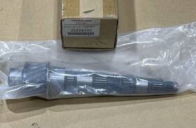 Mitsubishi 2522a155 Genuine Manual Transmission Output Shaft Outlander Oem New