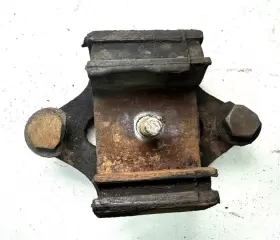 11320-n3000 Nissan 1970-83 Datsun 240z 260z 280z 280zx Manual Transmission Mount Oem