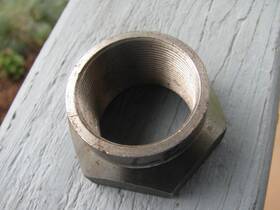 Nissan 32354-e9803 Datsun And 5 Speed Transmission Main Shaft Lock Nut 720 240sx 280zx 300zx