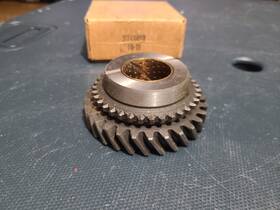 Original Borgwarner 3743452 57-60 Gm T10 4 Speed 29 Tooth 3rd Gear Nos At 10-11