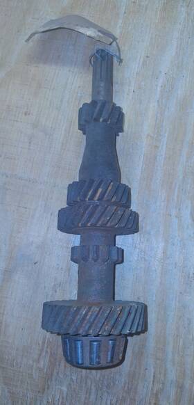 Renault 4285812 Nos 8 Four Speed Transmission Countershaft