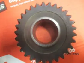 N.3859014 Saginaw 3859014 G.m. 3 Speed 29 Tooth First Gear On Mainshaft 1966 To 1982 P/n.3859014