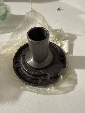 Saginaw Wt301-6 3 And 4 Speed Car Bearing Retainer